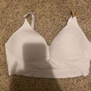 Pink victoria secret wireless Bra BRAND NEW W/ TAGS